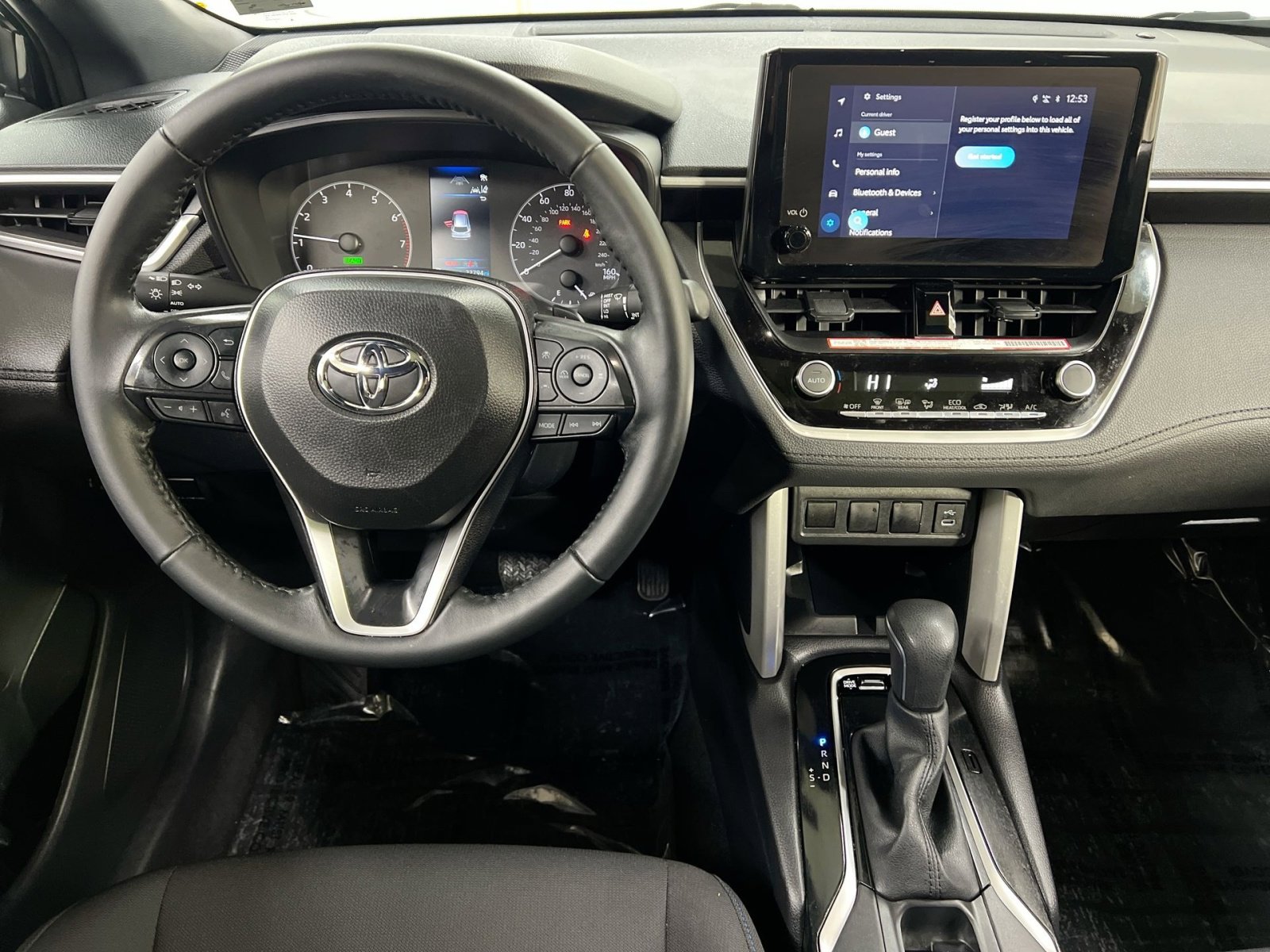 Used 2025 Toyota Corolla Cross AWD Hybrid image 27