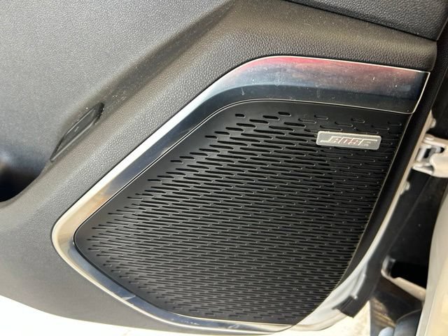 Used 2024 Chevrolet Traverse RS w/ LPO, Floor Liner Package FWD image 11