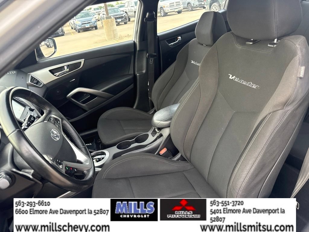 Used 2017 Hyundai Veloster Value Edition FWD image 12