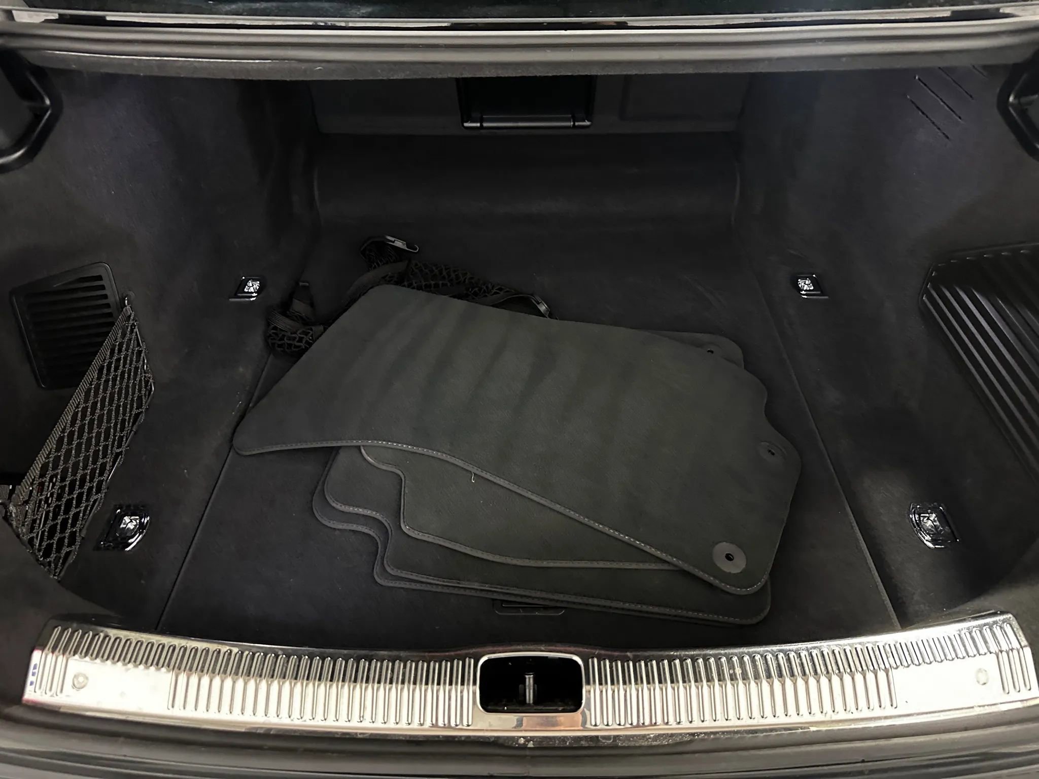 Used 2020 Audi A8 L 4.0T image 19