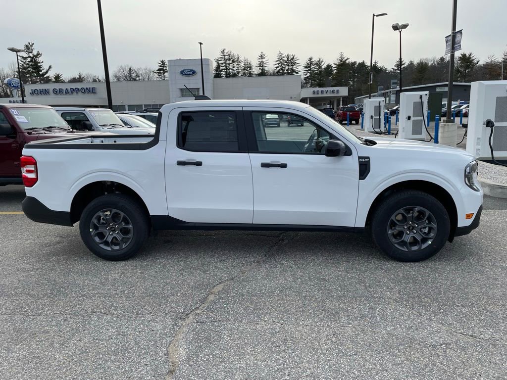 New 2026 Ford Maverick XLT w/ XLT Luxury Package AWD/4WD image 3