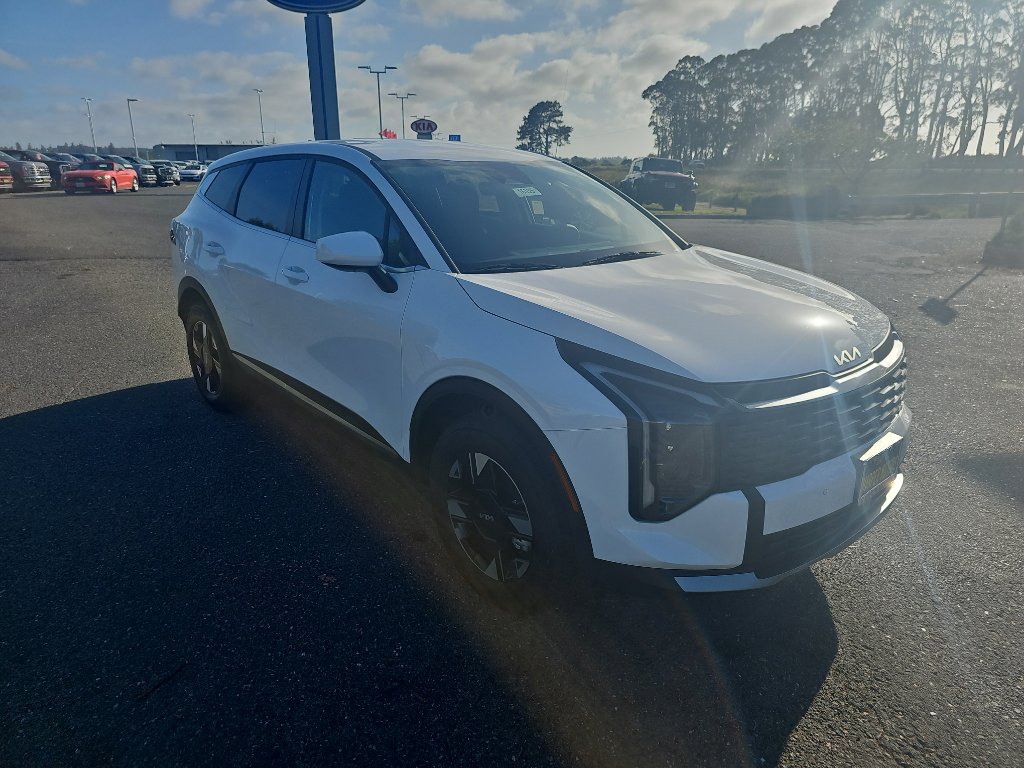 New 2026 Kia Sportage LX image 8