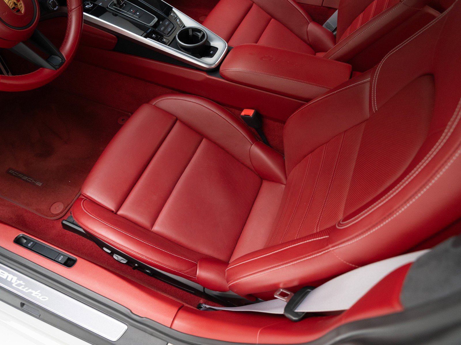 Certified 2021 Porsche 911 Turbo image 17