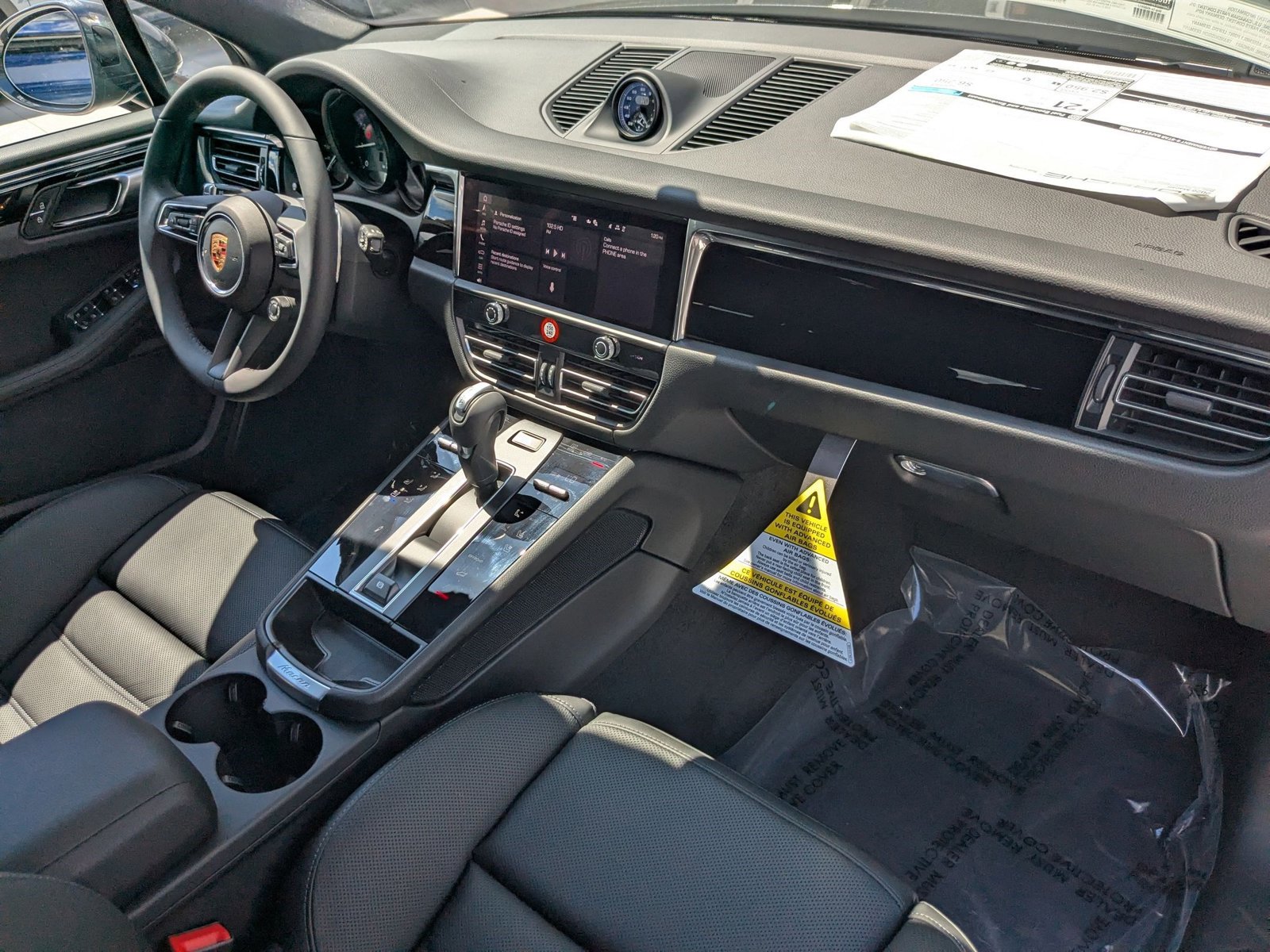 New 2026 Porsche Macan AWD/4WD image 27