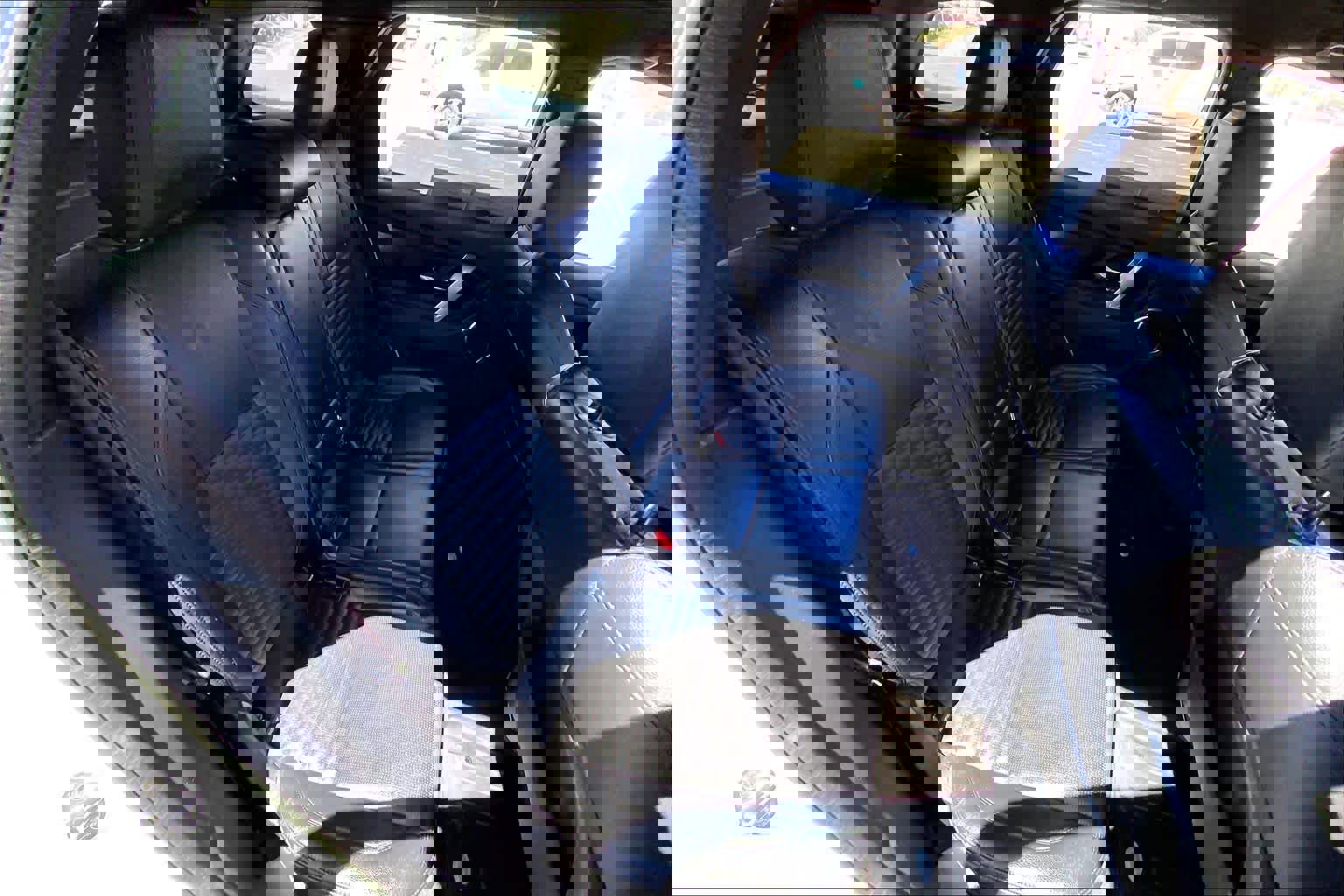 Used 2020 Land Rover Discovery Sport S image 17