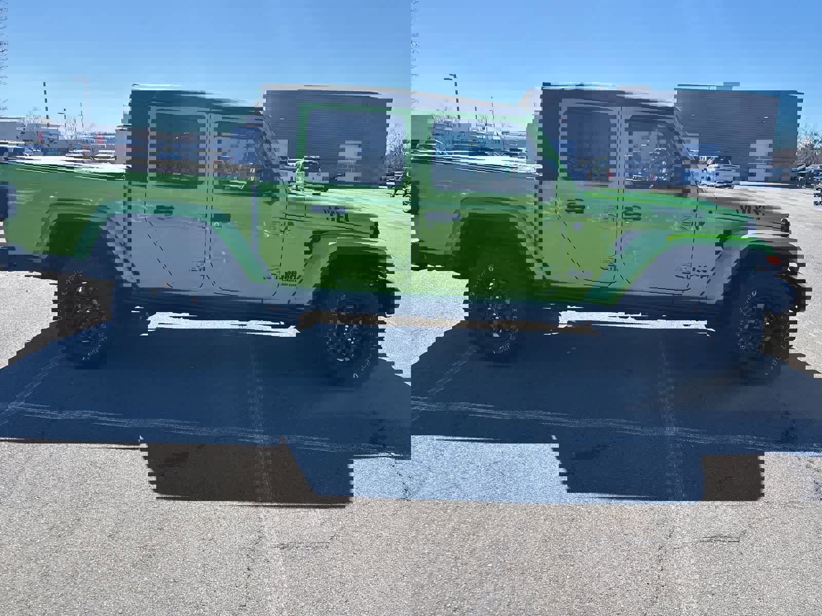 Used 2025 Jeep Gladiator Sport image 12