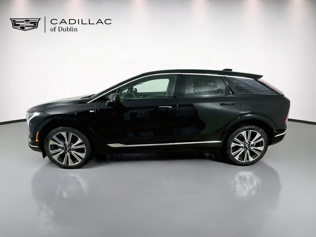 New 2027 Cadillac Optiq Premium Luxury w/ LPO, Floor Liner Package AWD/4WD image 8