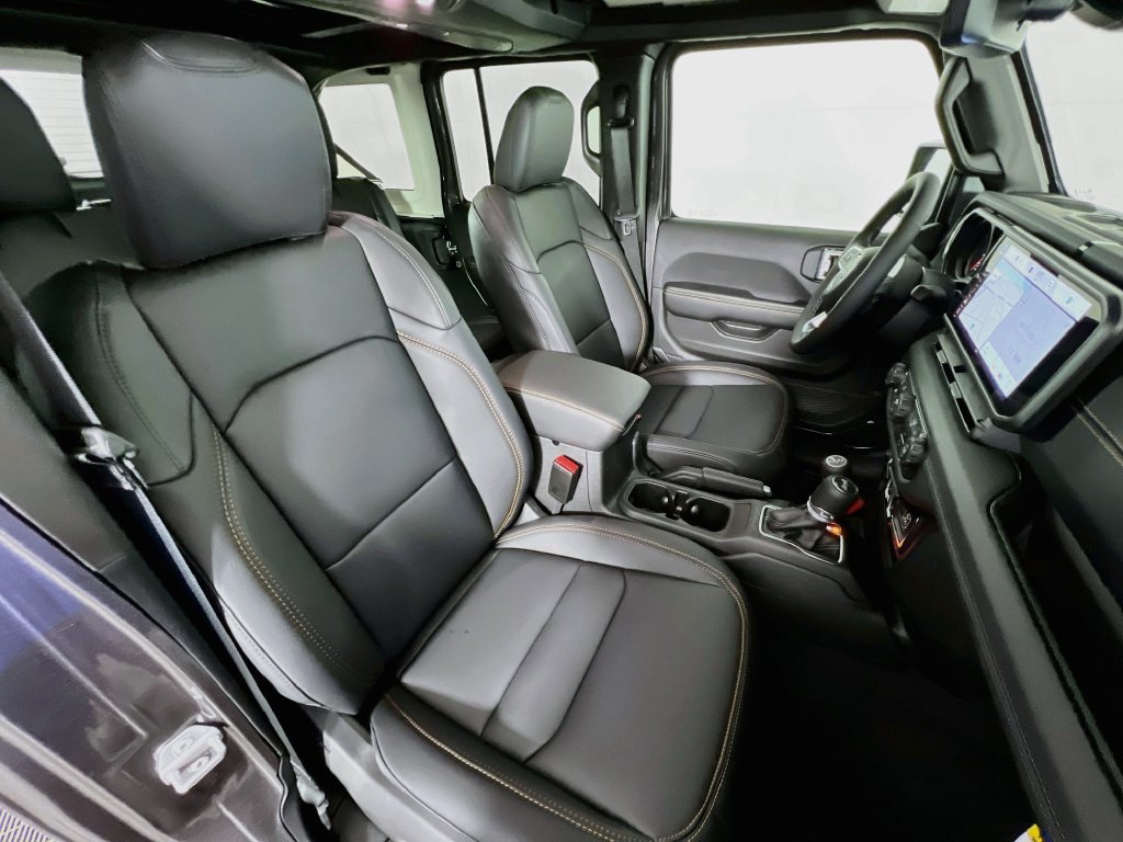 New 2027 Jeep Wrangler Unlimited Sahara AWD/4WD image 28