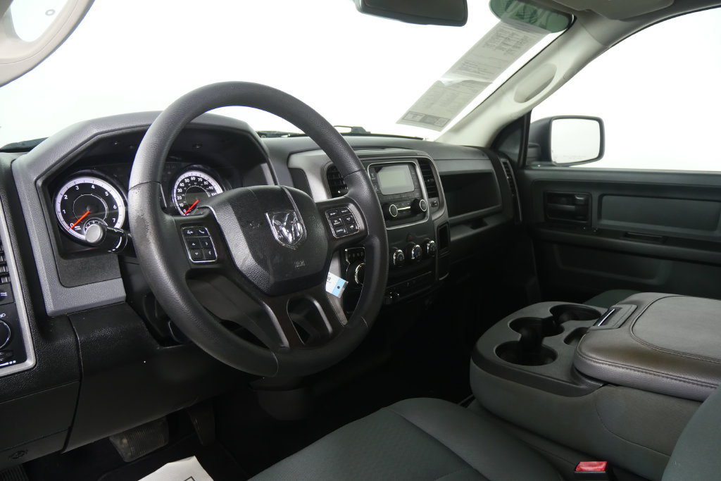 Used 2020 RAM 1500 Express RWD image 15