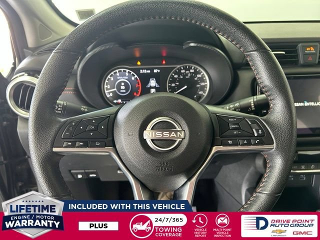 Used 2024 Nissan Versa SR FWD image 15