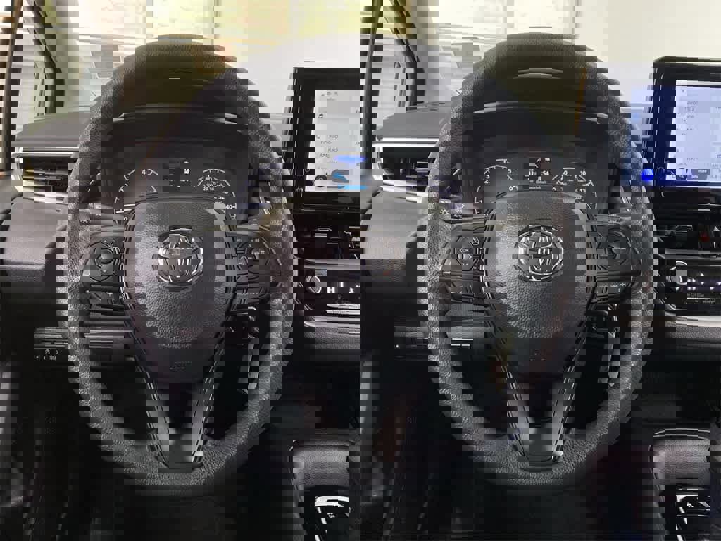 Used 2024 Toyota Corolla LE image 21