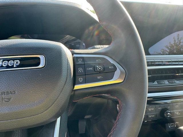 Used 2024 Jeep Compass Trailhawk image 16