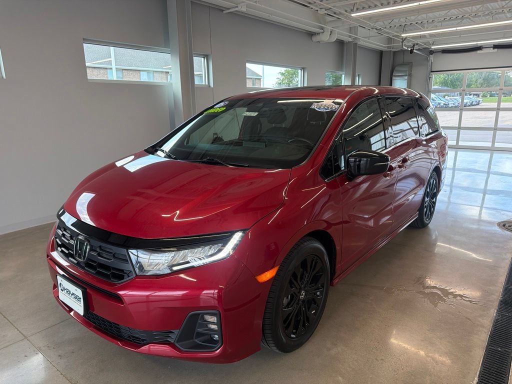 Used 2025 Honda Odyssey Sport-L image 3