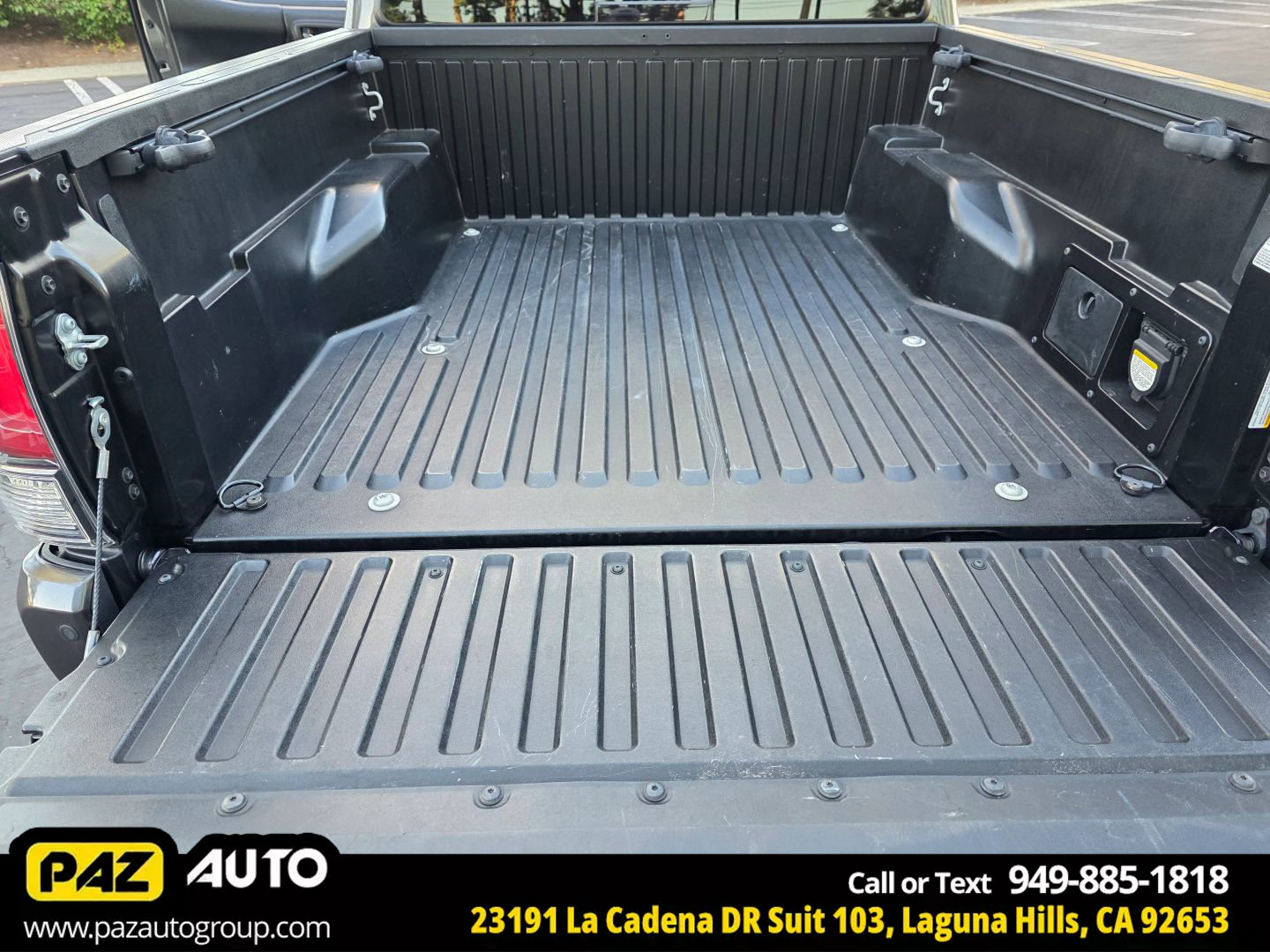 Used 2022 Toyota Tacoma Limited image 41