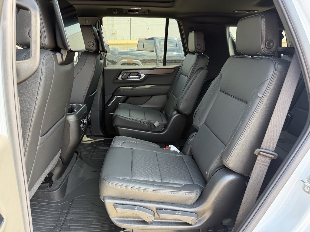 New 2027 GMC Yukon Denali w/ Denali Reserve Package AWD/4WD image 25