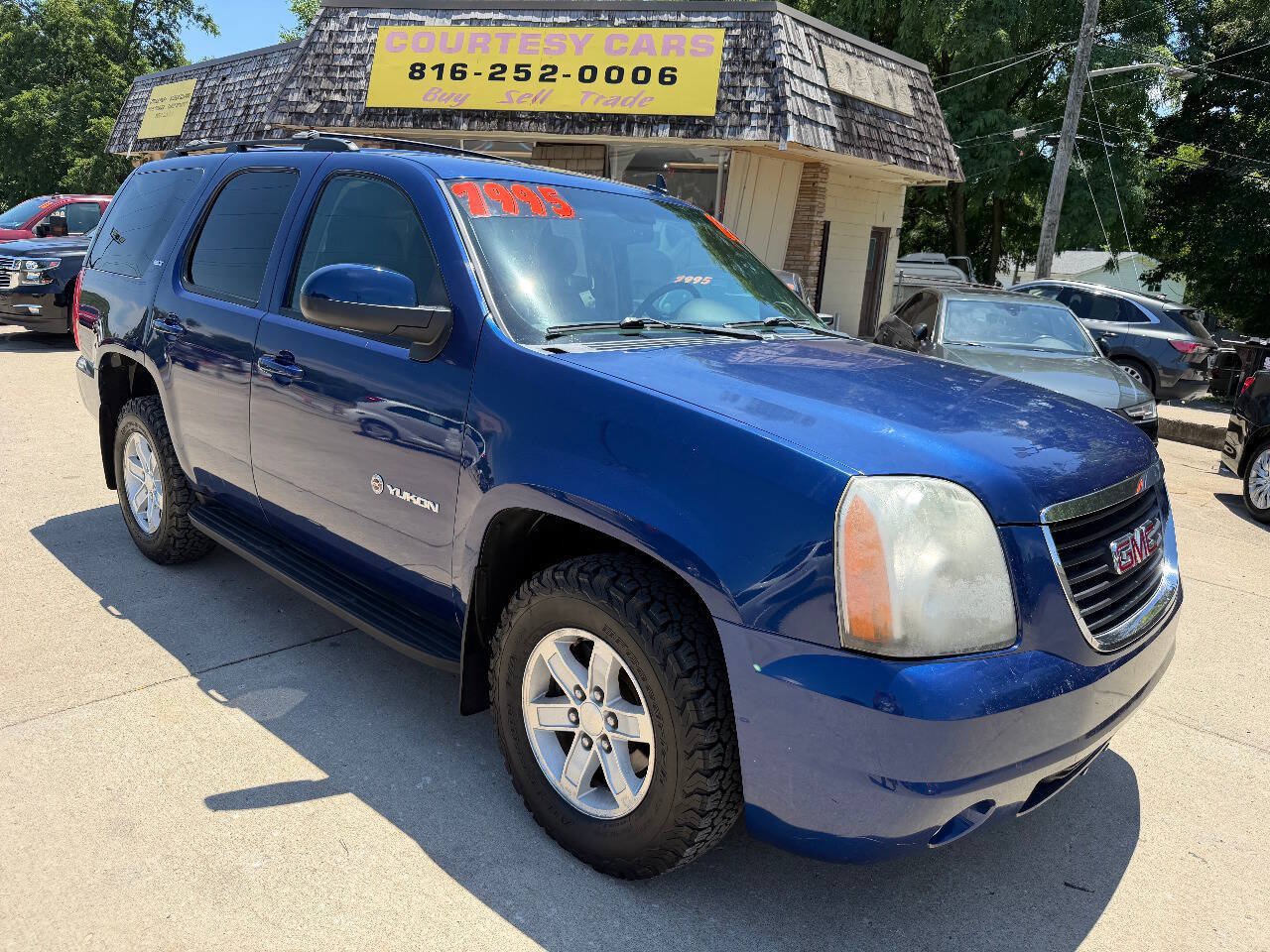 Used 2012 GMC Yukon SLT w/ Heritage Edition Package AWD/4WD image 1