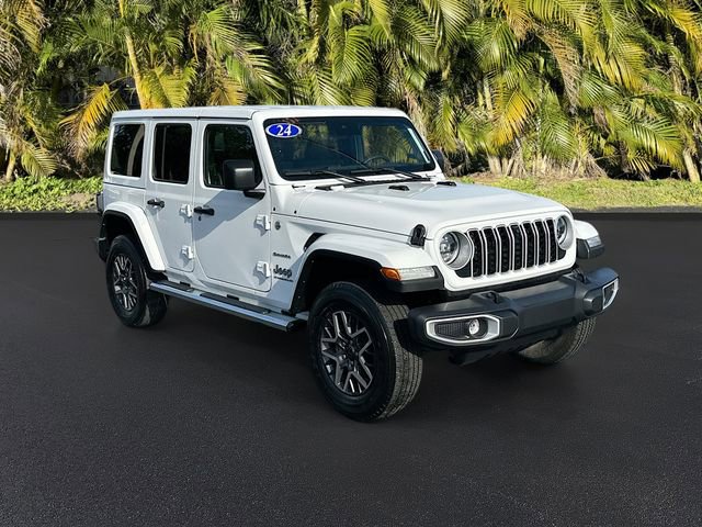 Used 2024 Jeep Wrangler Sahara w/ Dual Top Group AWD/4WD image 2
