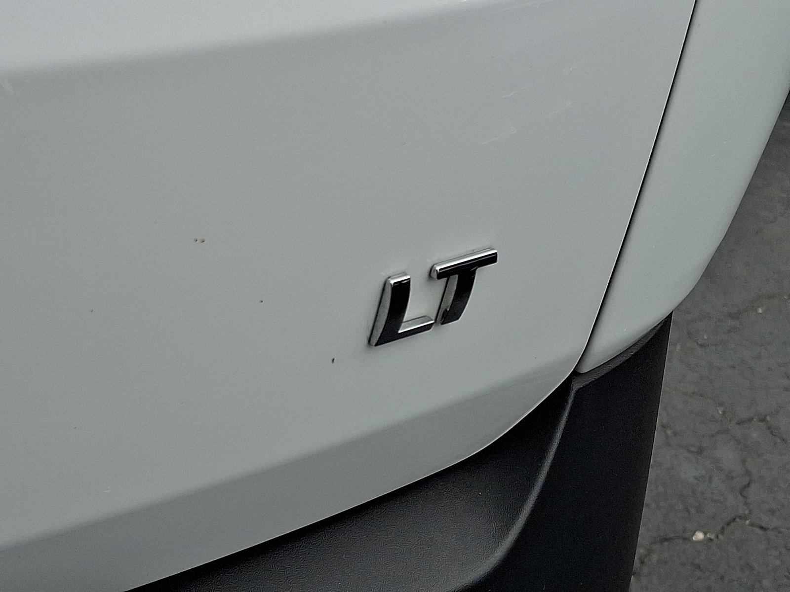 Certified 2023 Chevrolet Traverse LT FWD image 32