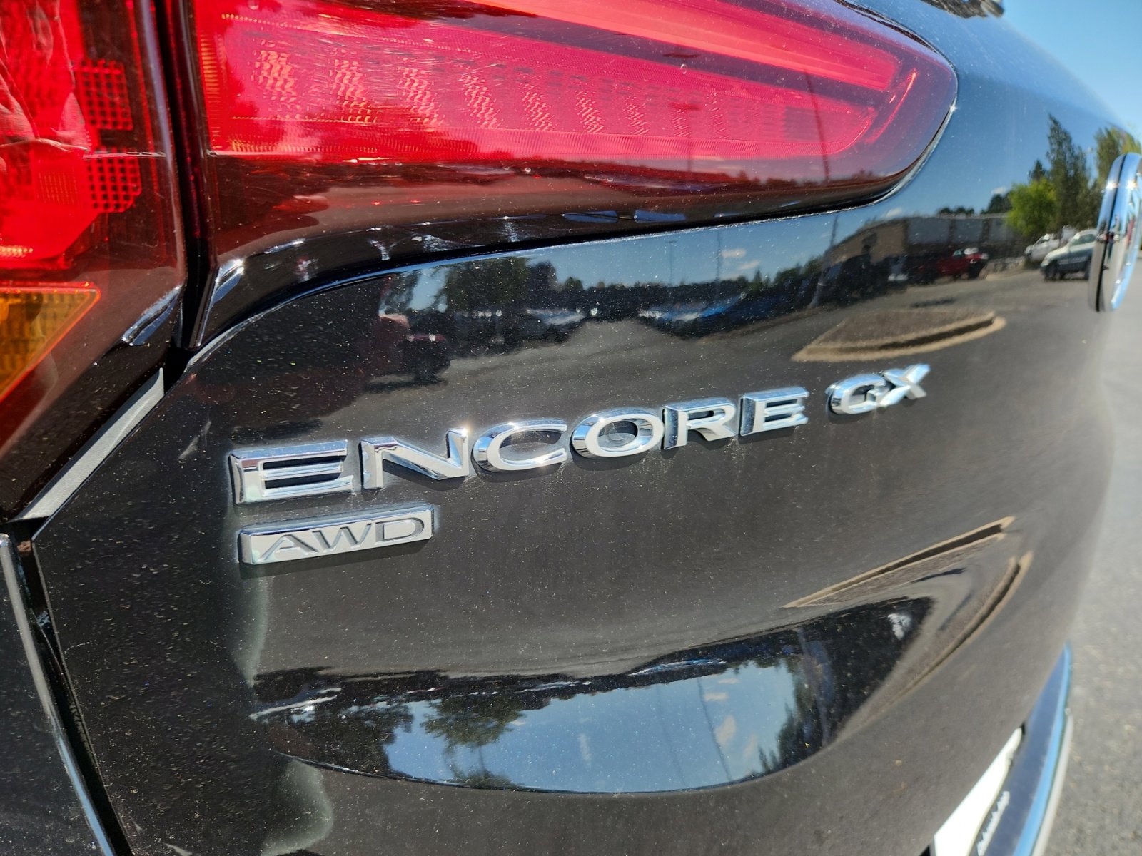 Used 2021 Buick Encore GX Essence image 24