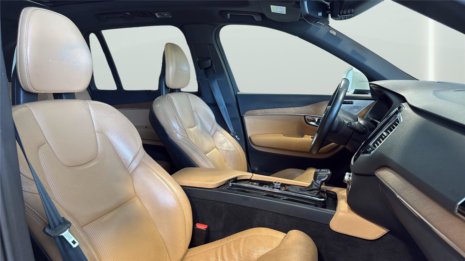 Used 2017 Volvo XC90 T6 Inscription w/ Vision Package AWD/4WD image 14