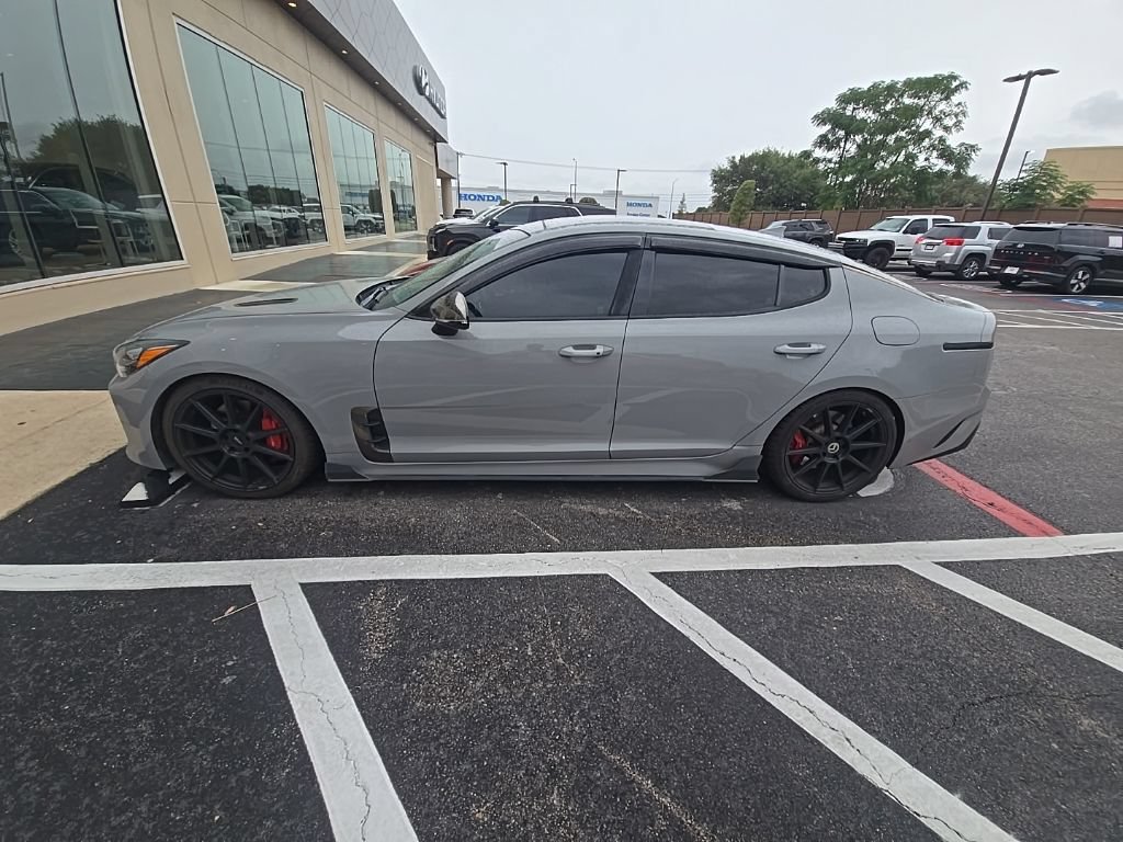 Used 2019 Kia Stinger GT2 AWD/4WD image 4