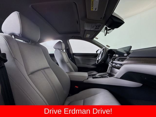 Used 2019 Honda Accord EX image 25