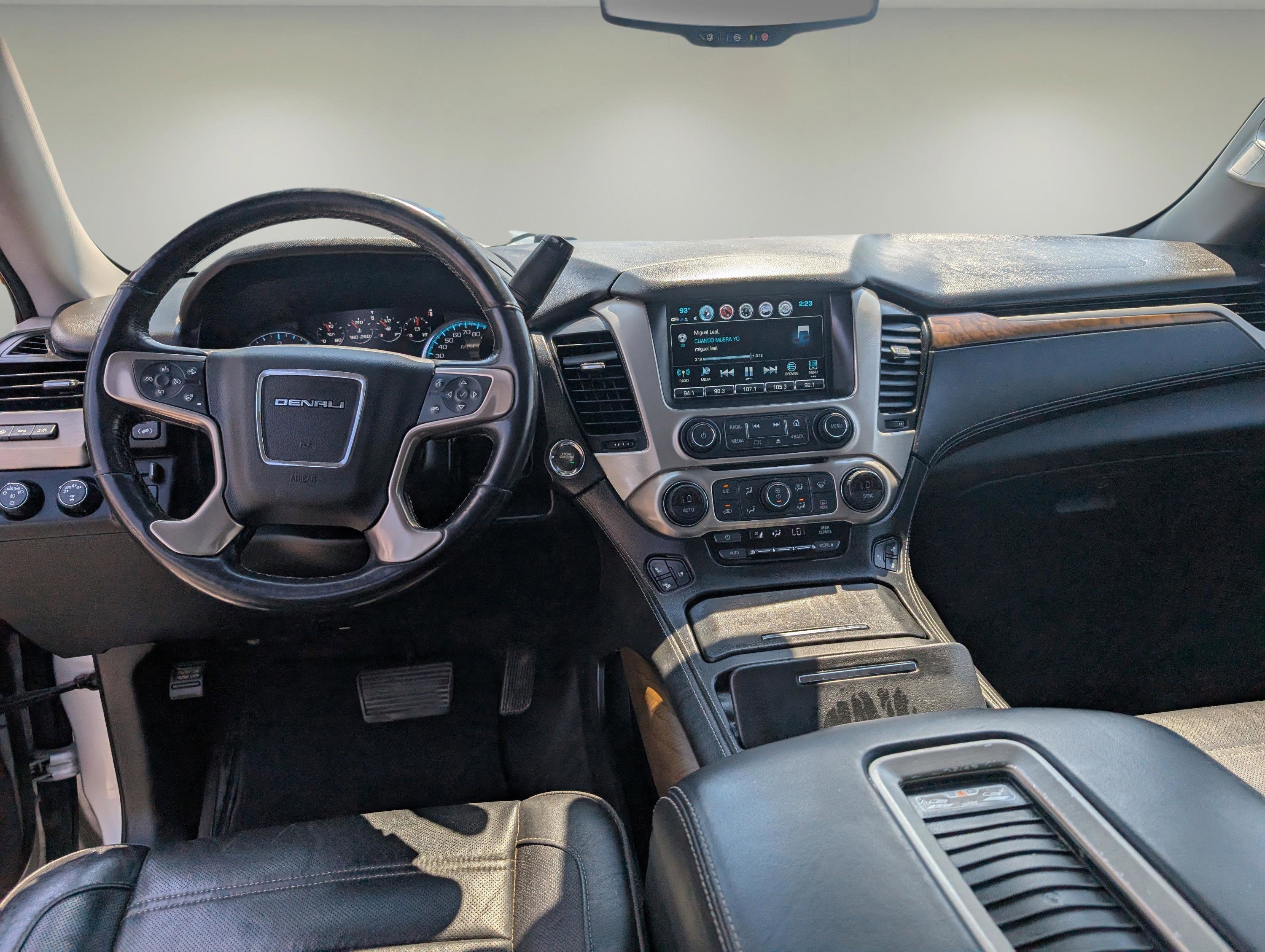 Used 2019 GMC Yukon Denali w/ Denali Ultimate Package image 13