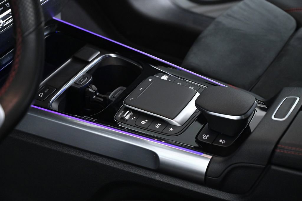 Used 2022 Mercedes-Benz GLB 35 AMG 4MATIC image 25