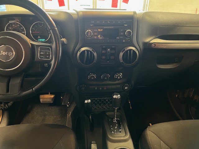 Used 2015 Jeep Wrangler Unlimited Sport w/ Quick Order Package 24S image 11