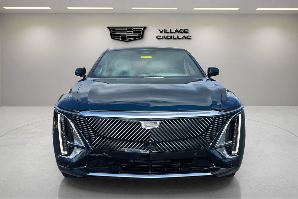 New 2026 Cadillac Lyriq Premium Luxury w/ LPO, Floor Liner Package RWD image 8