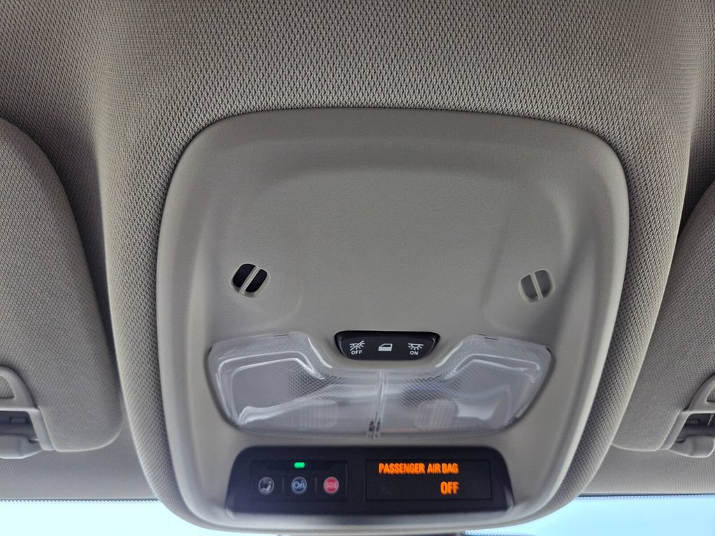 Used 2025 Buick Encore GX Preferred FWD image 19