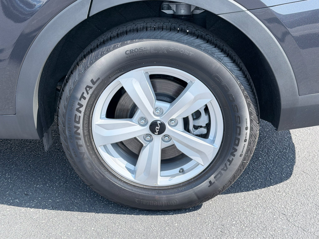 Used 2026 Kia Sorento LX FWD image 31