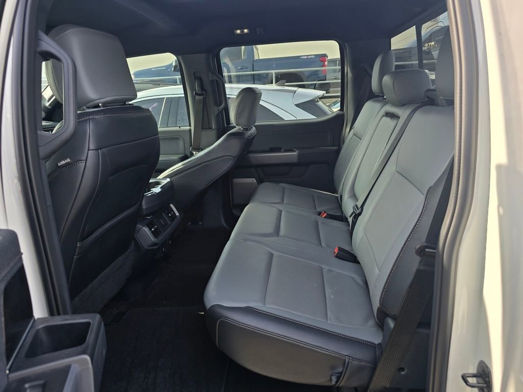 Used 2022 Ford F150 Lightning Lariat image 18