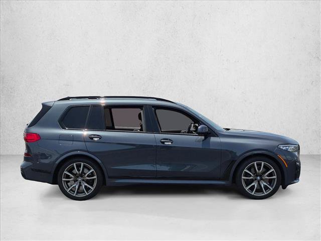 Used 2022 BMW X7 M50i w/ Executive Package AWD/4WD image 4