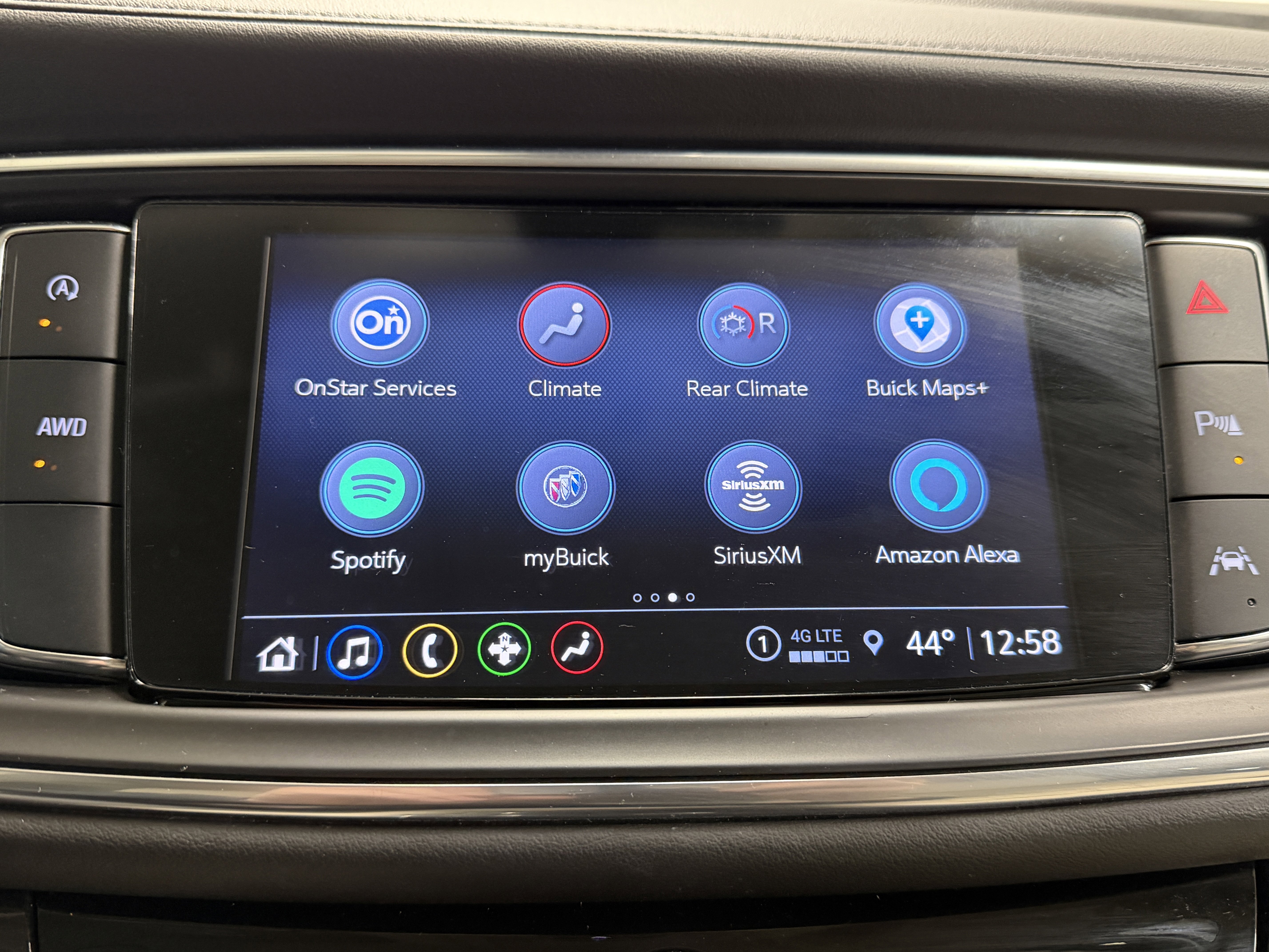 Used 2023 Buick Enclave Essence w/ Experience Buick Package image 11