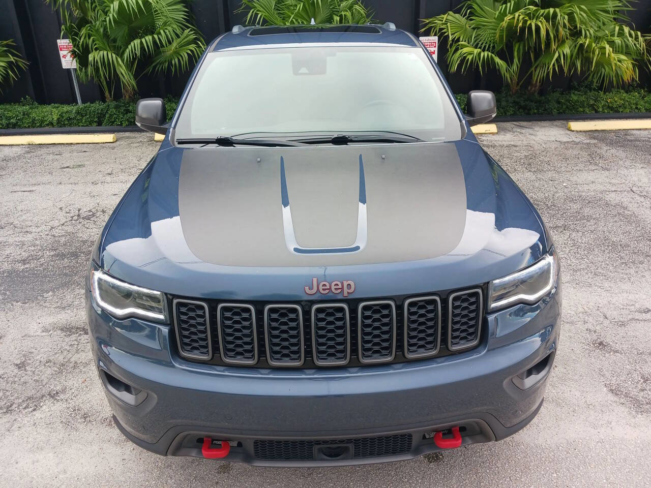 Used 2020 Jeep Grand Cherokee Trailhawk w/ Premium Lighting Group image 16