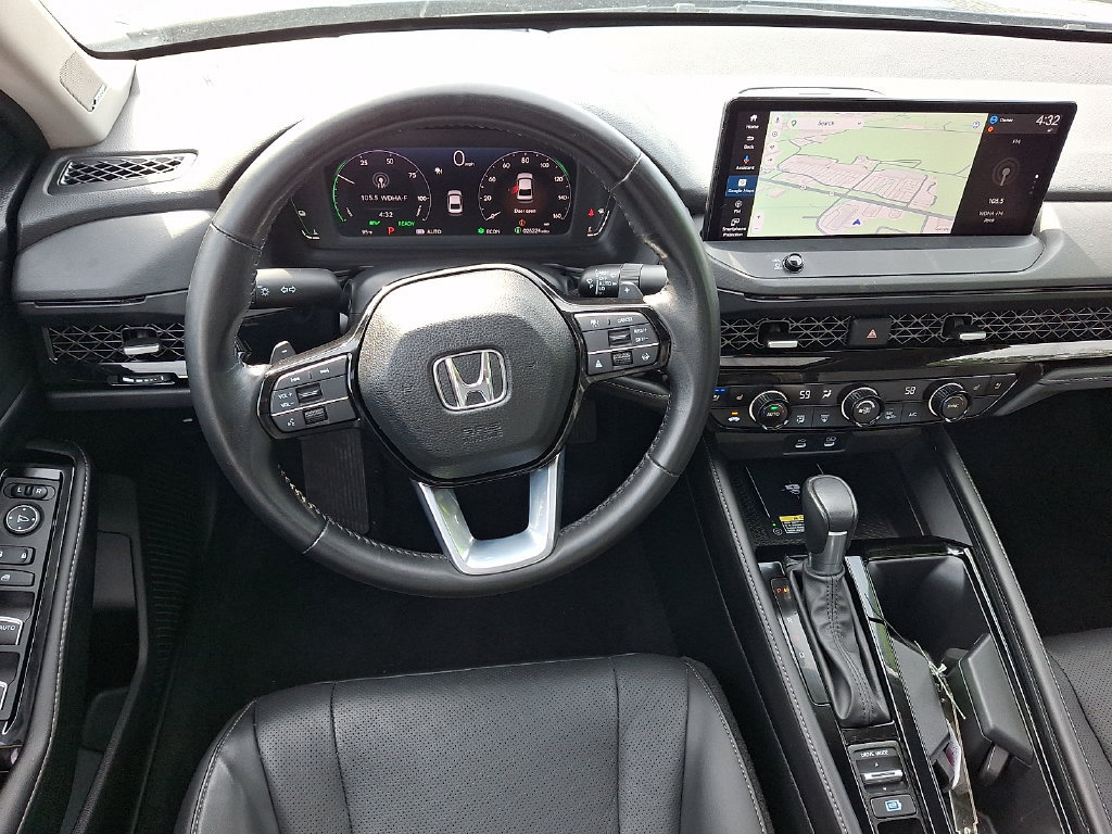 Used 2023 Honda Accord Touring image 12