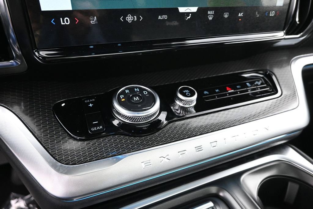 New 2027 Ford Expedition Max Platinum w/ Stealth Performance Package AWD/4WD image 10