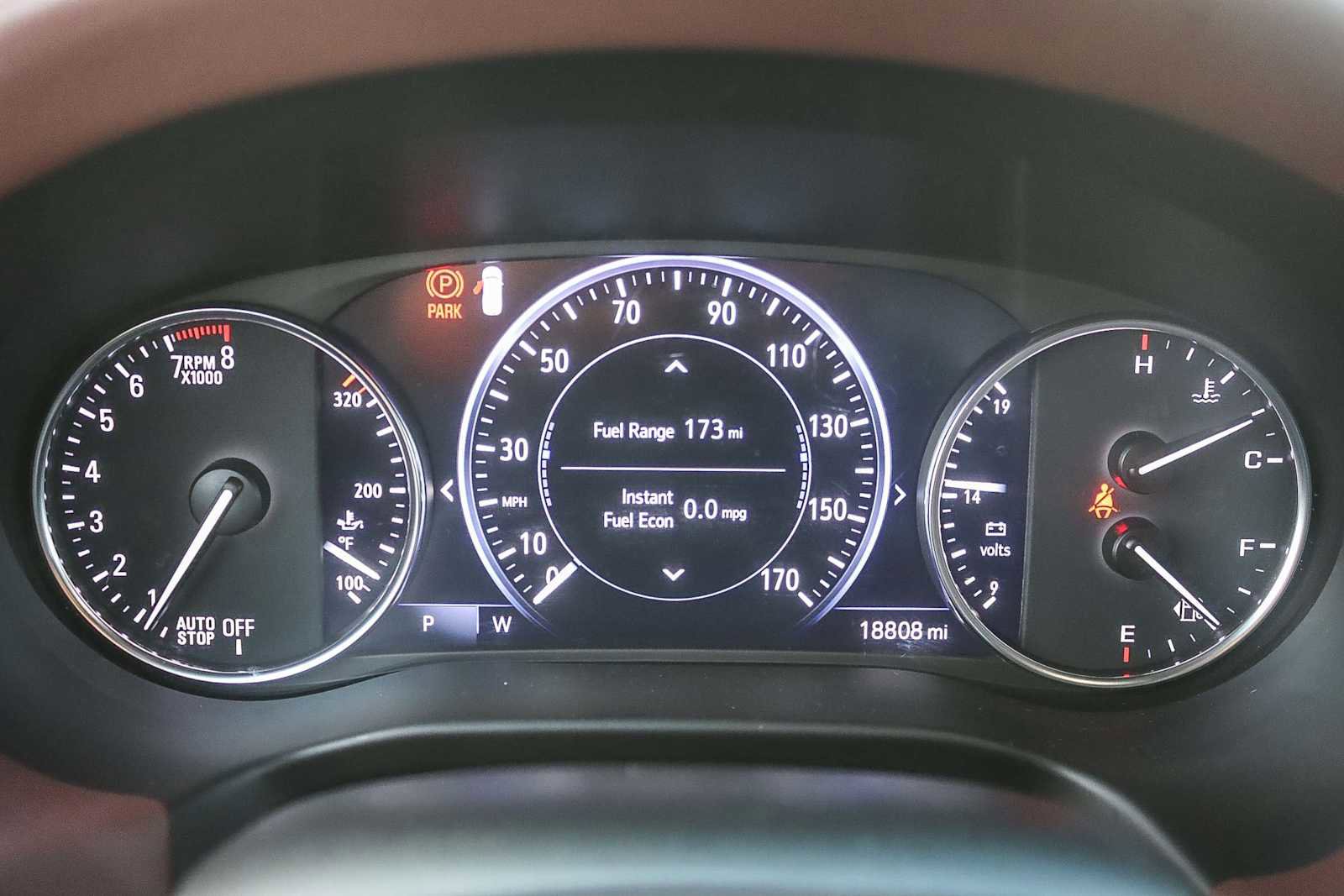 Used 2021 Buick Enclave Avenir w/ Avenir Technology Package image 22