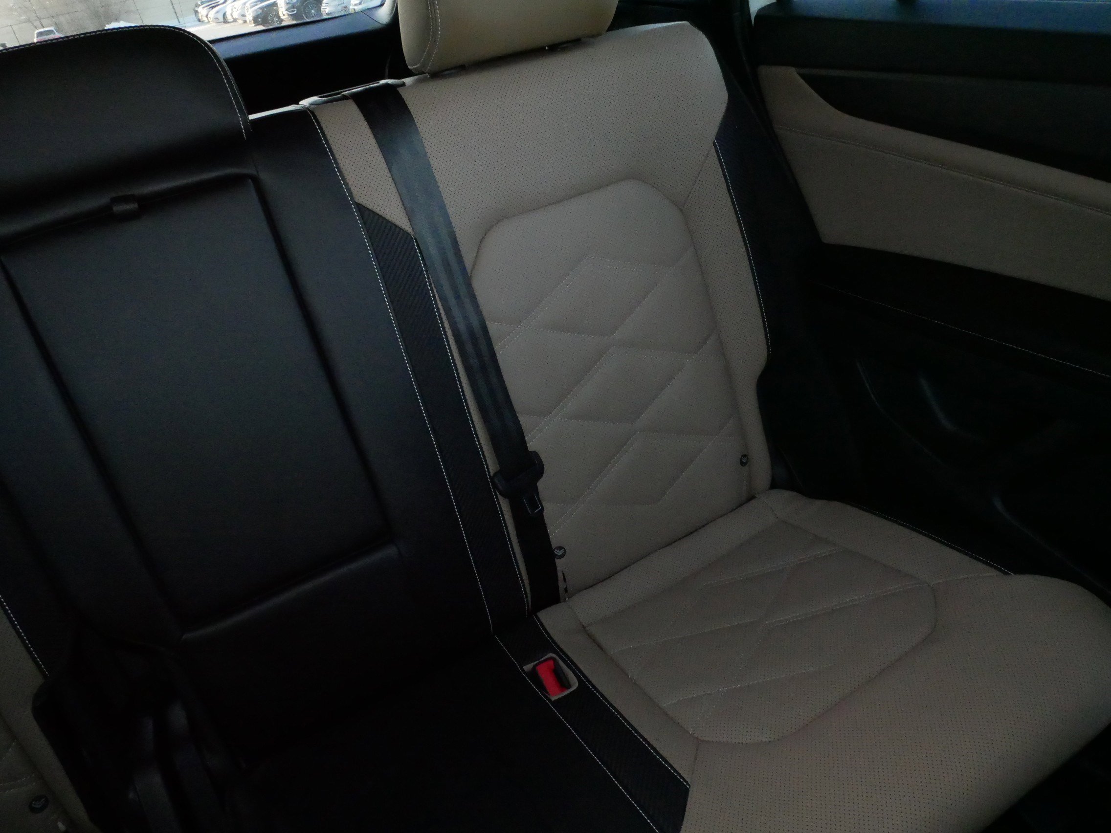 Certified 2024 Volkswagen Atlas Cross Sport SE image 14