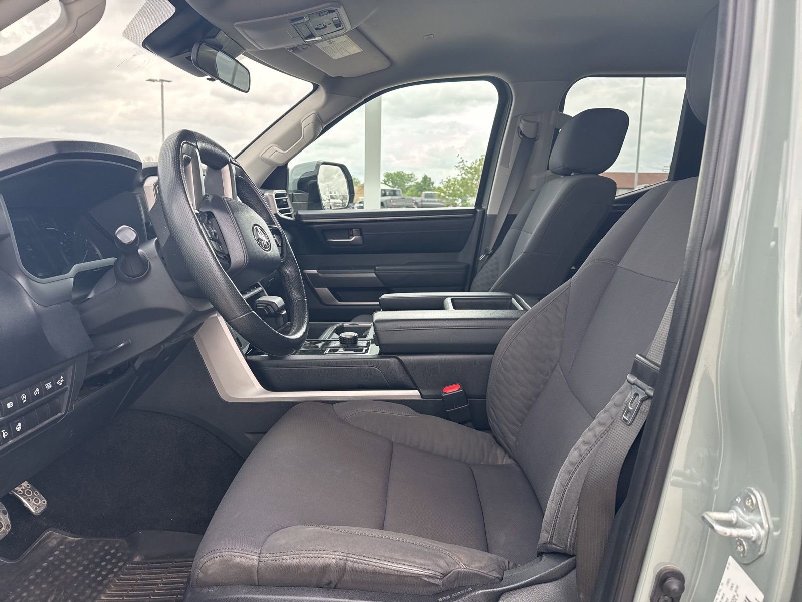 Used 2022 Toyota Tundra SR5 w/ TRD Off-Road Package AWD/4WD image 11