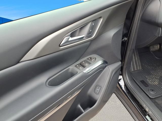 New 2026 Chevrolet Traverse LT w/ Driver Confidence Package AWD/4WD image 17