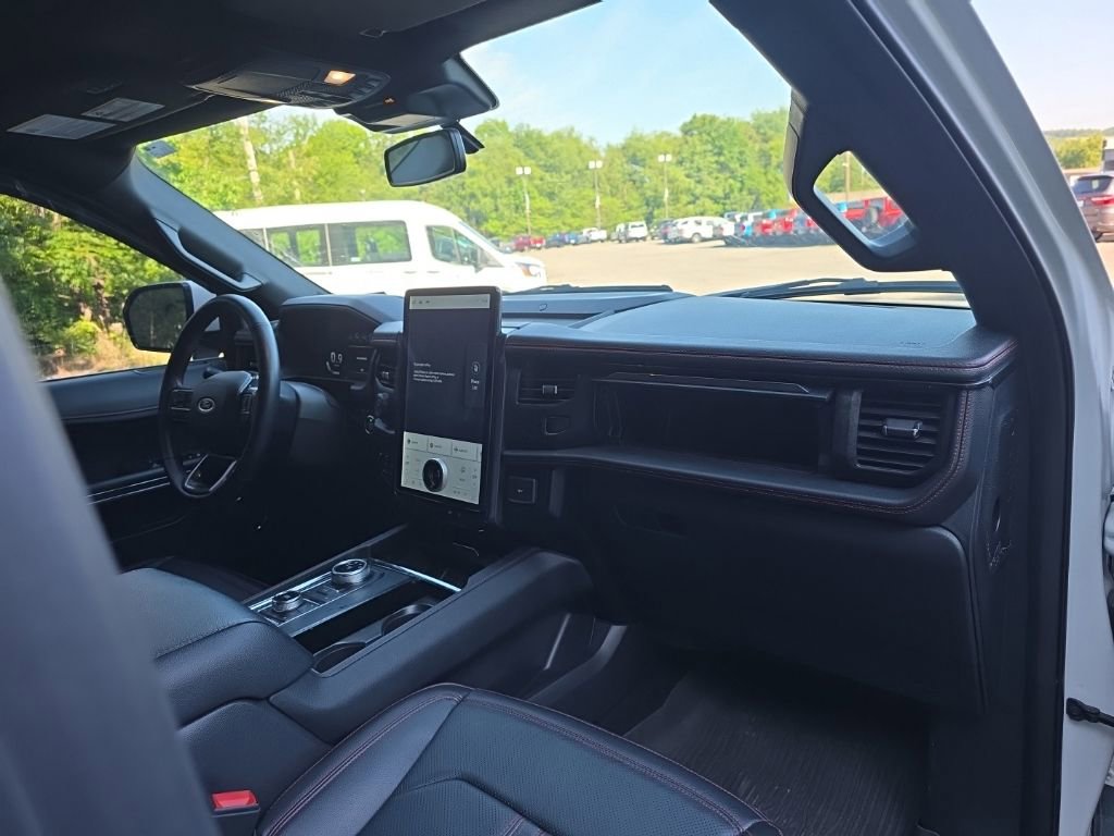 Used 2024 Ford Expedition Max Limited AWD/4WD image 26