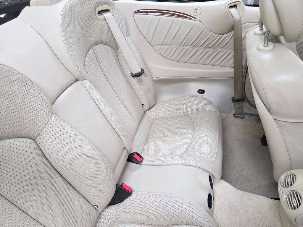 Used 2008 Mercedes-Benz CLK 350 Cabriolet image 39