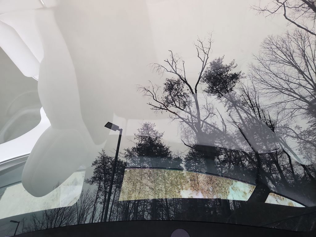 Used 2022 Tesla Model S Plaid image 27