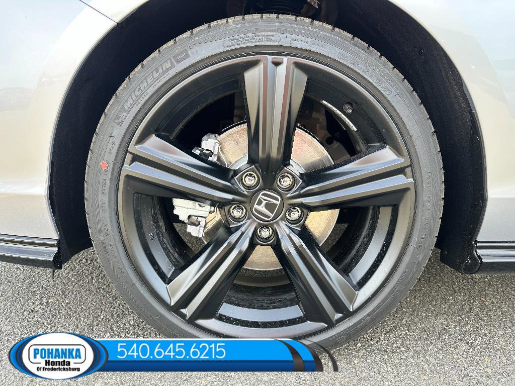 New 2026 Honda Accord Hybrid Sport-L FWD image 10