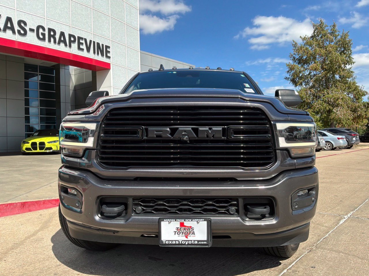 Used 2021 RAM 2500 Laramie w/ Night Edition AWD/4WD image 3