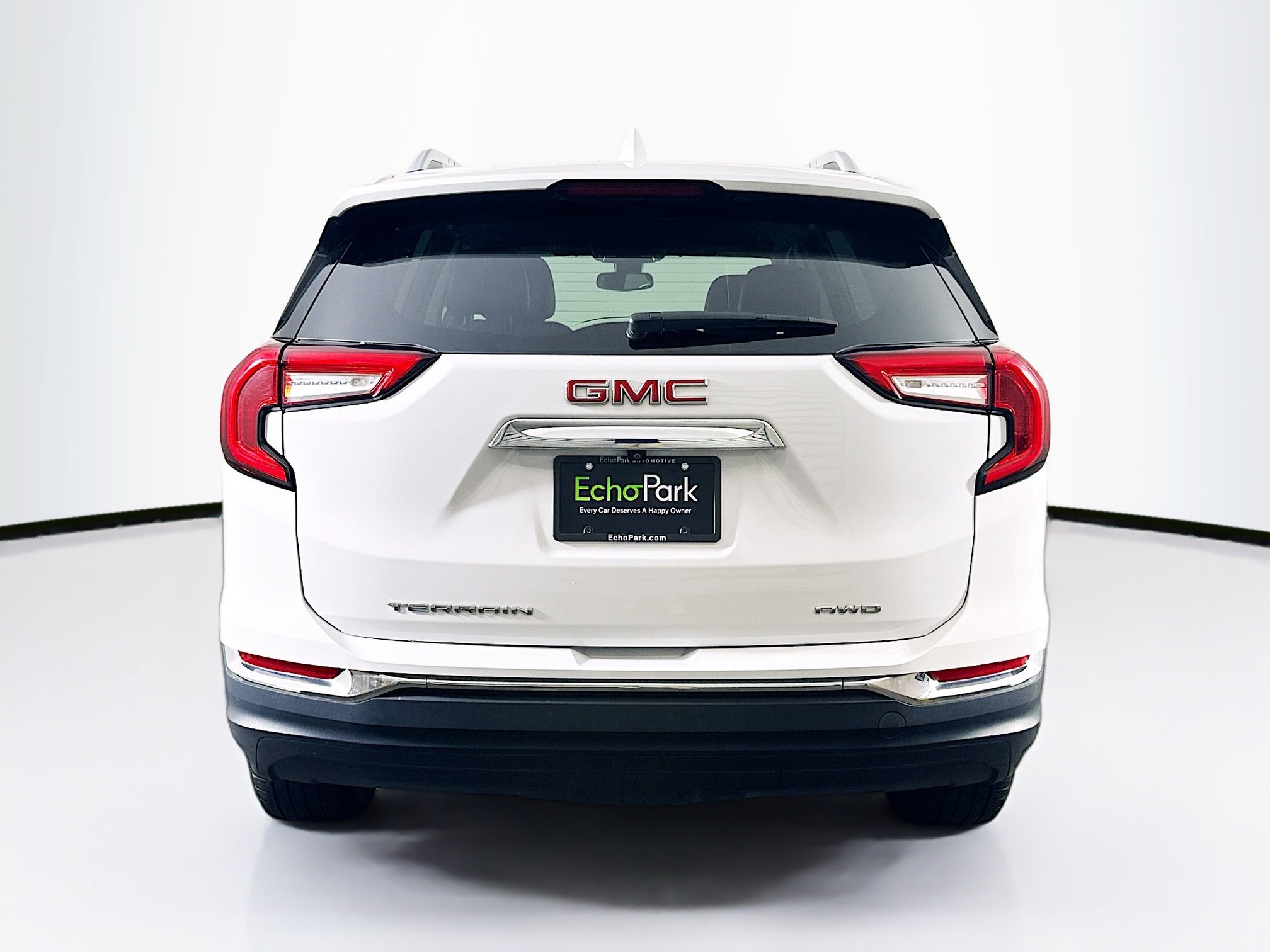 Used 2024 GMC Terrain SLT image 7