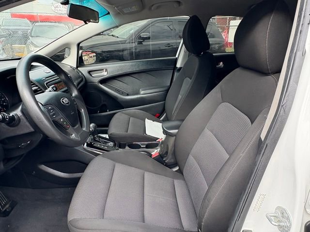 Used 2017 Kia Forte LX image 14