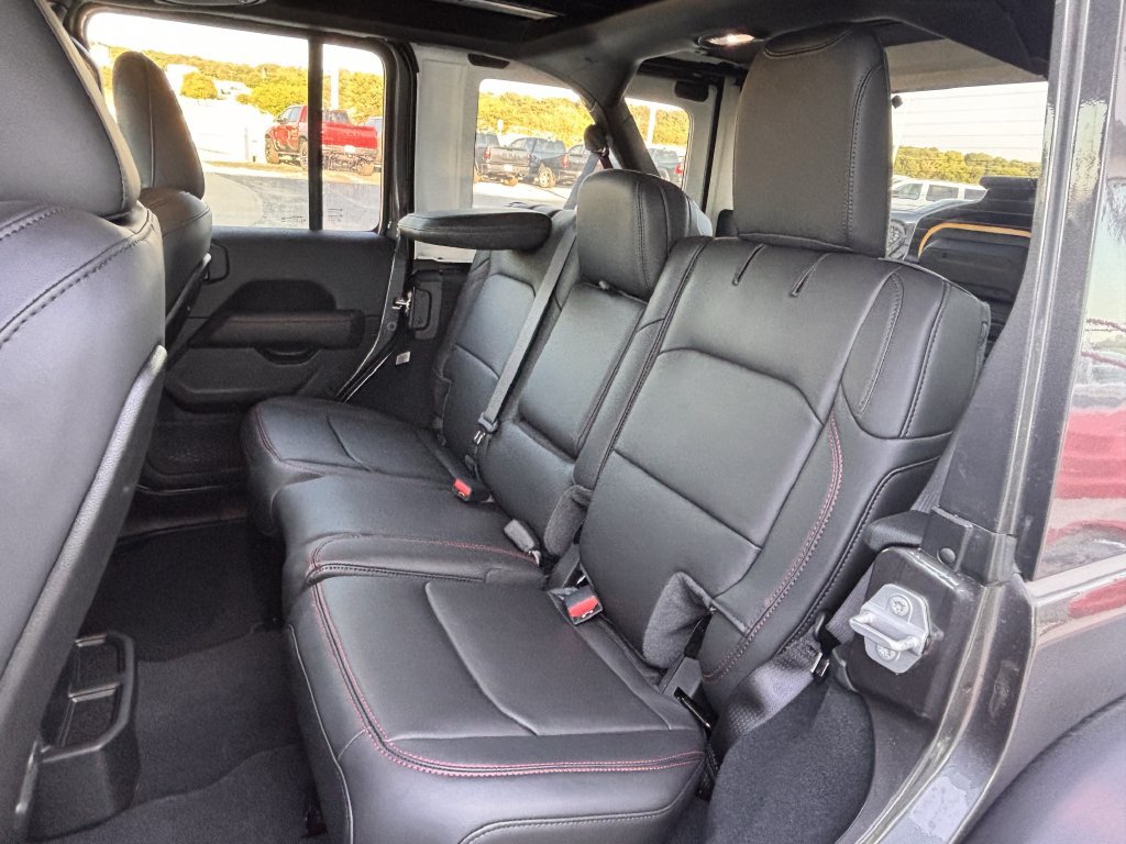 New 2026 Jeep Wrangler Unlimited Rubicon w/ Xtreme 35 Tire Package AWD/4WD image 21
